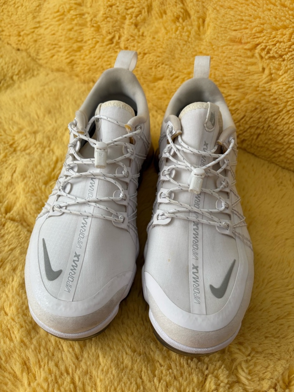 Nike White Men's Women’s Air Cushion Running Sneakers